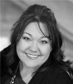 Jennifer Hetfeld~ Your Up North Expert